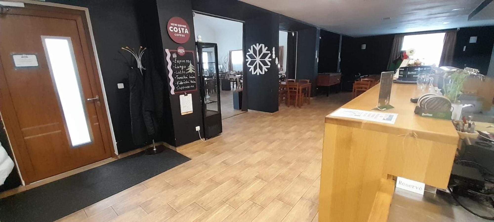 Penzion A Restaurace U Sousedu 스트라주니 외부 사진